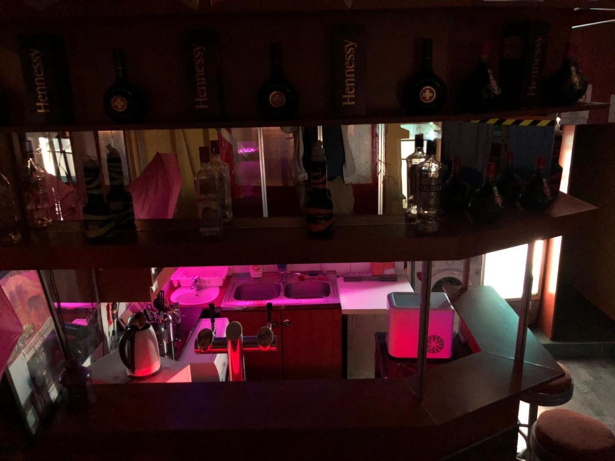 Whole Basement Former Pub2 For Stag Do, Men'S Cave Budapest Esterno foto