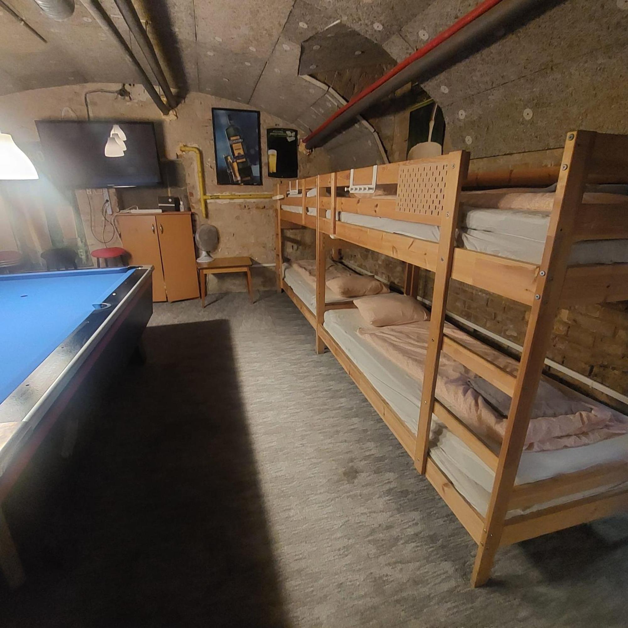Whole Basement Former Pub2 For Stag Do, Men'S Cave Budapest Esterno foto